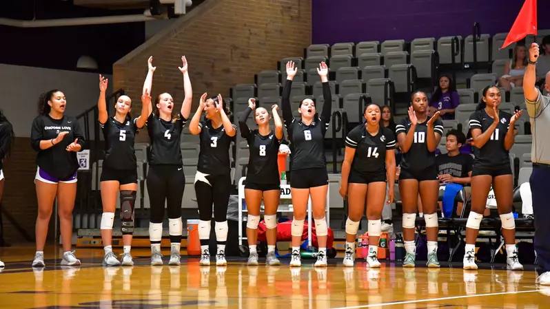 Niagara women’s volleyball team lined up on the court